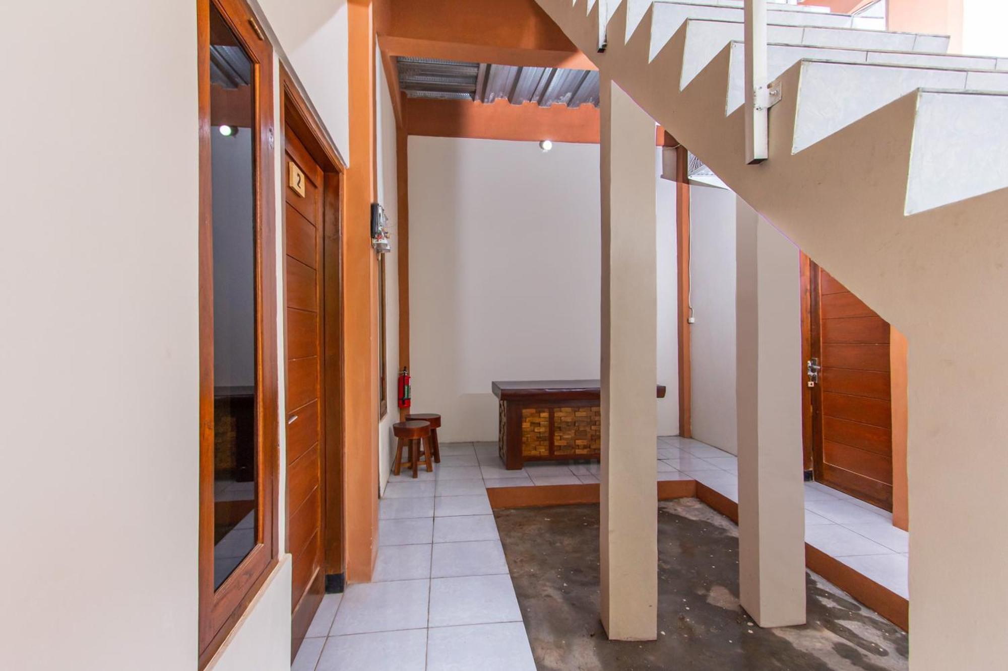 Oyo 1718 Homestay Wak Gobenk Salakan Ngoại thất bức ảnh